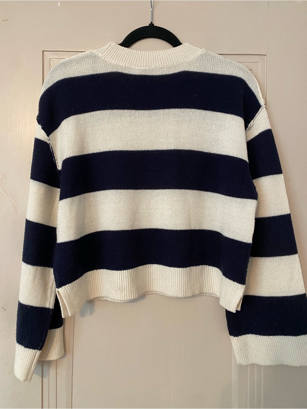 H&M Divided Knit Sweater Size Medium - Picture 2 of 2